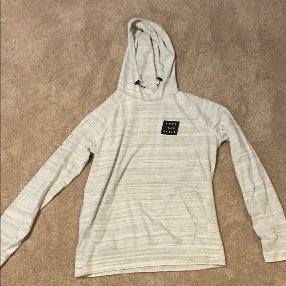american eagle t shirt hoodie